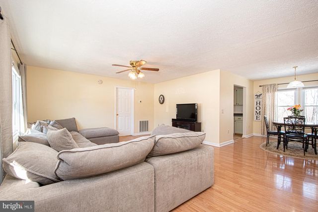 213 WOODROW RD, Winchester, VA 22602