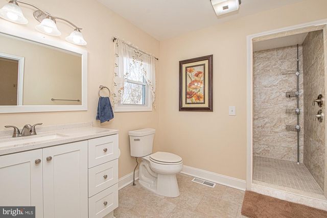 213 WOODROW RD, Winchester, VA 22602