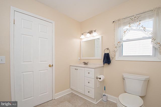 213 WOODROW RD, Winchester, VA 22602