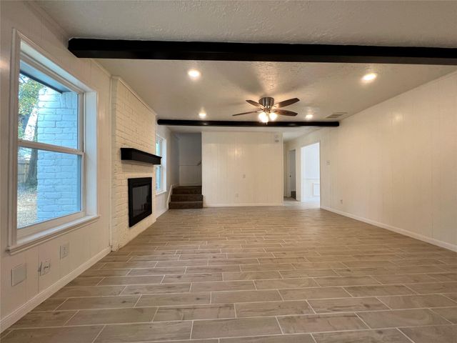 602 Rosewood Drive, Shenandoah, TX 77381