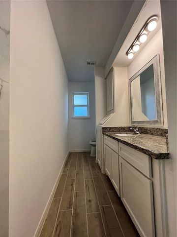 602 Rosewood Drive, Shenandoah, TX 77381