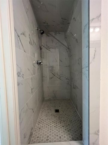 602 Rosewood Drive, Shenandoah, TX 77381