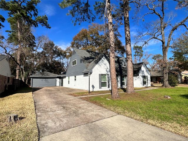 602 Rosewood Drive, Shenandoah, TX 77381