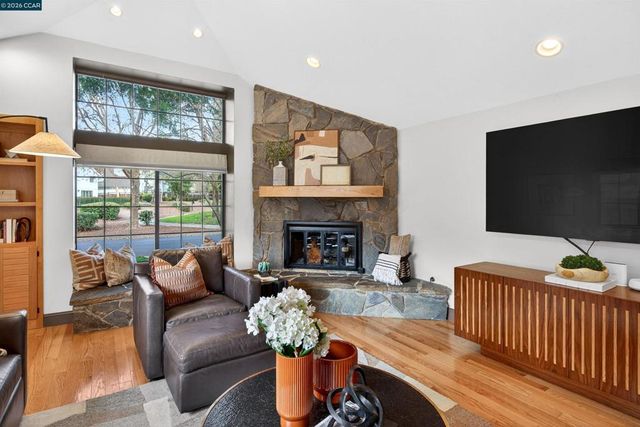 1219 1219 Whispering Oaks Dr, Danville, CA 94506