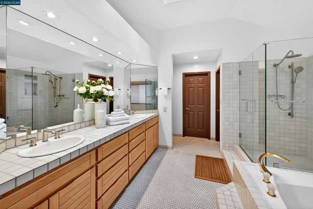 1219 1219 Whispering Oaks Dr, Danville, CA 94506