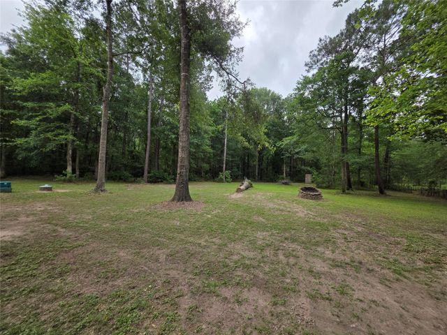 21683 White Oak Drive, Conroe, TX 77306