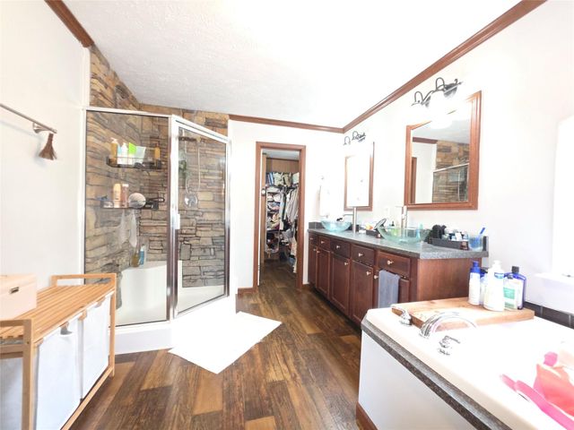 21683 White Oak Drive, Conroe, TX 77306