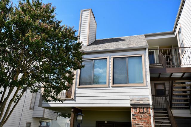 3121 Sondra Drive 204, Fort Worth, TX 76107