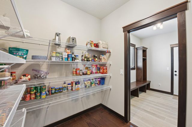 19949 Hamburg Avenue, Lakeville, MN 55044