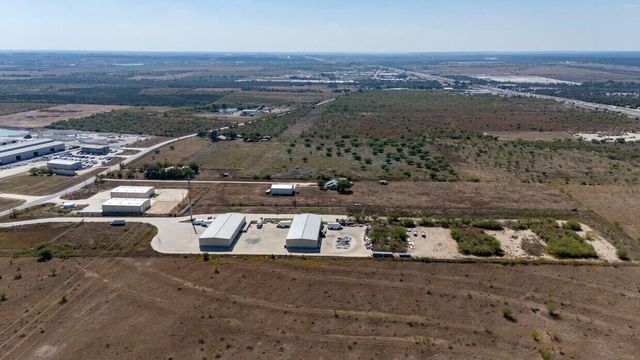 6802 S Old Bastrop Highway, San Marcos, TX 78666