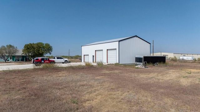 6802 S Old Bastrop Highway, San Marcos, TX 78666