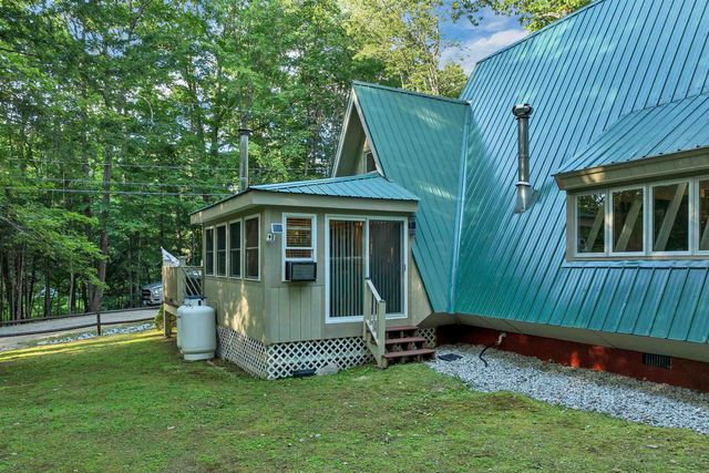 13 Chestnut Lane, Madison, NH 03849