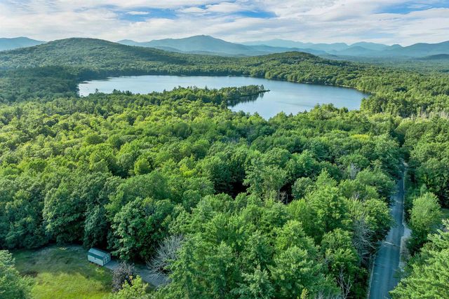 13 Chestnut Lane, Madison, NH 03849