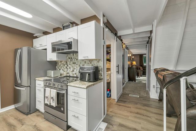 13 Chestnut Lane, Madison, NH 03849
