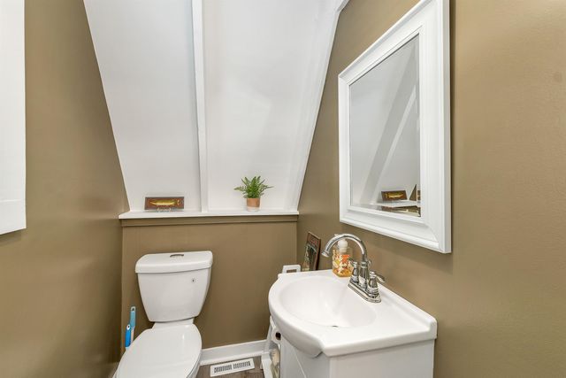 13 Chestnut Lane, Madison, NH 03849