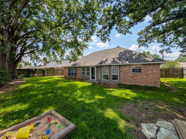103 Clearview Drive, Whitehouse, TX 75791