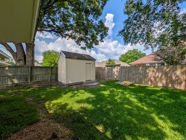 103 Clearview Drive, Whitehouse, TX 75791