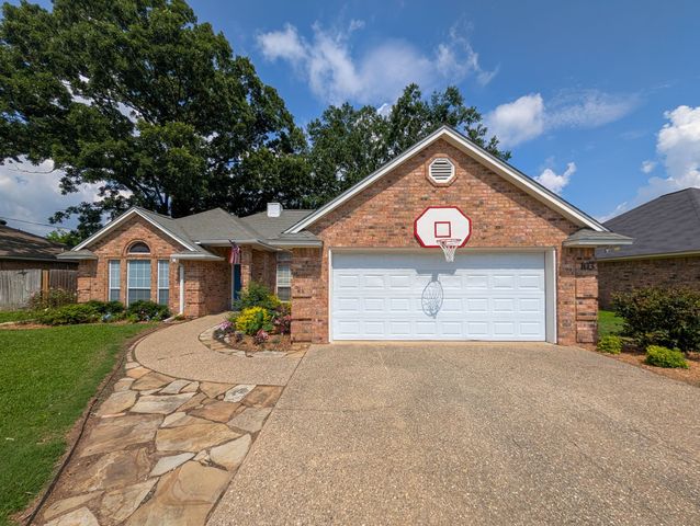 103 Clearview Drive, Whitehouse, TX 75791