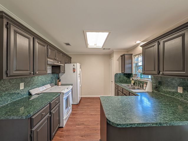 103 Clearview Drive, Whitehouse, TX 75791
