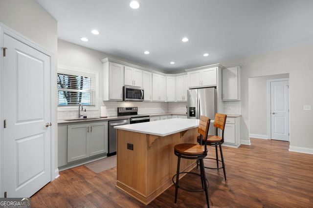 218 Oak Wood Lane 202, Ellijay, GA 30540