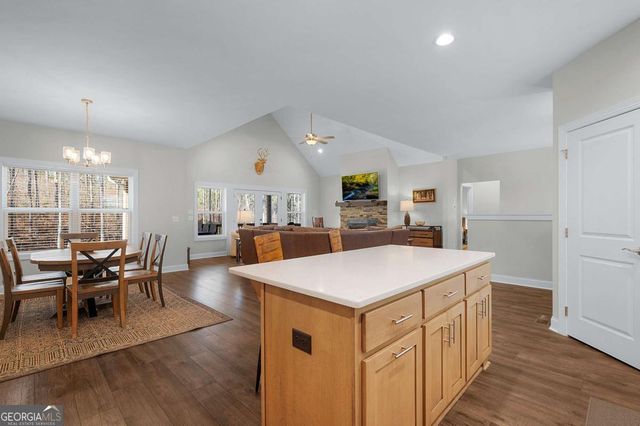 218 Oak Wood Lane 202, Ellijay, GA 30540