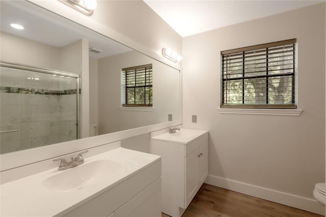 2401 Sycamore Avenue E6, Huntsville, TX 77340
