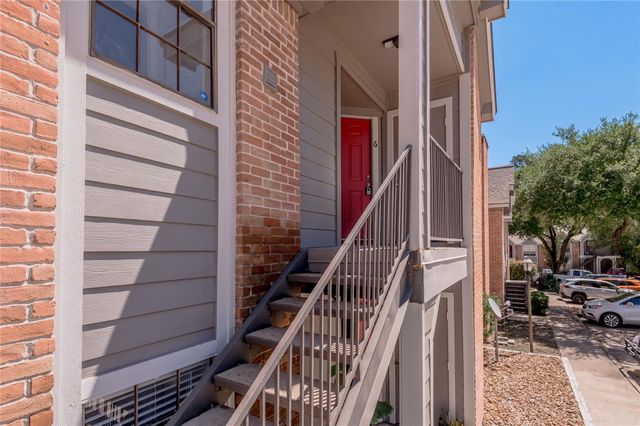 2401 Sycamore Avenue E6, Huntsville, TX 77340