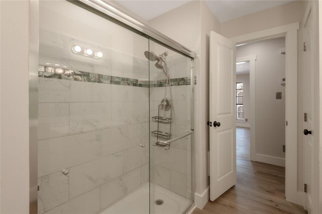 2401 Sycamore Avenue E6, Huntsville, TX 77340