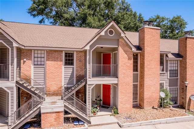 2401 Sycamore Avenue E6, Huntsville, TX 77340