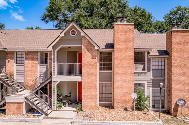 2401 Sycamore Avenue E6, Huntsville, TX 77340
