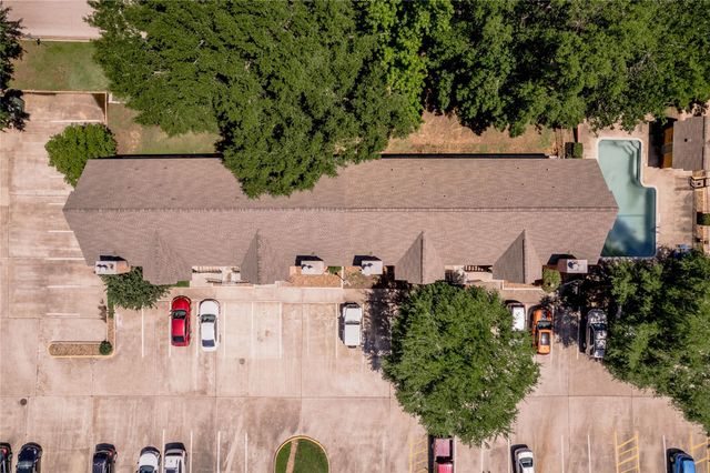 2401 Sycamore Avenue E6, Huntsville, TX 77340