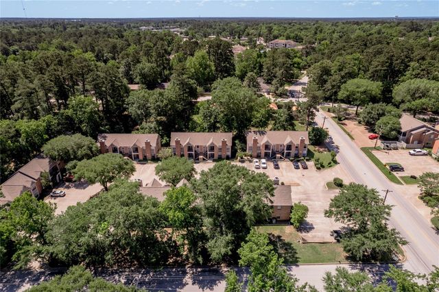 2401 Sycamore Avenue E6, Huntsville, TX 77340