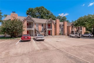 2401 Sycamore Avenue E6, Huntsville, TX 77340