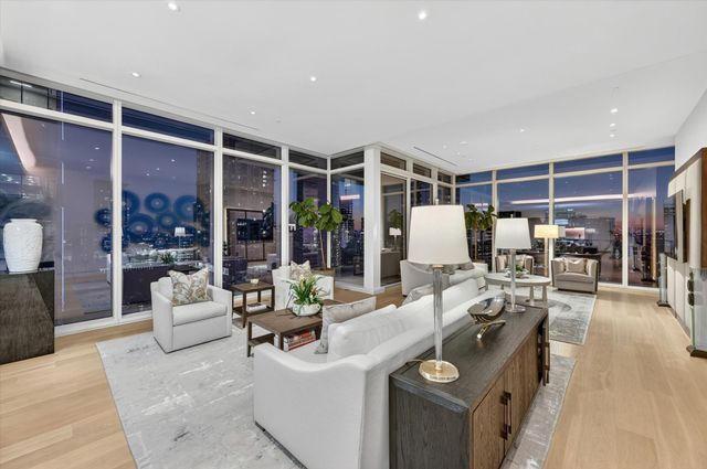 1747 Leonard Street 1402, Dallas, TX 75201