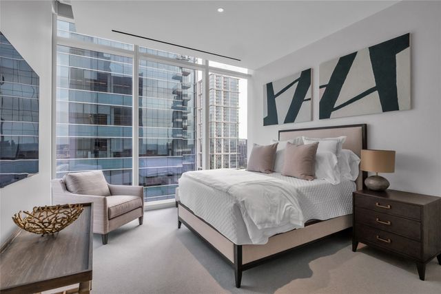 1747 Leonard Street 1402, Dallas, TX 75201