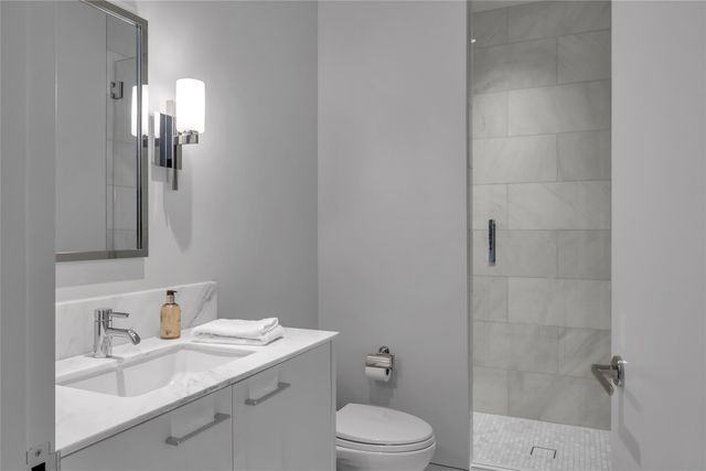 1747 Leonard Street 1402, Dallas, TX 75201
