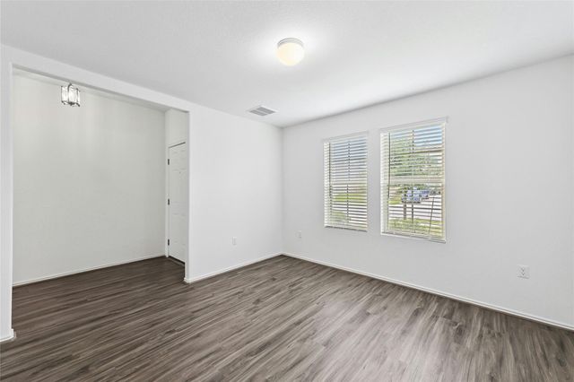 11813 Roscommon TRL, Austin, TX 78754