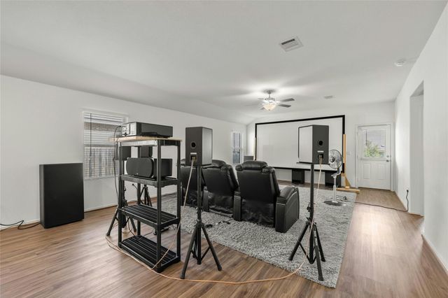 11813 Roscommon TRL, Austin, TX 78754