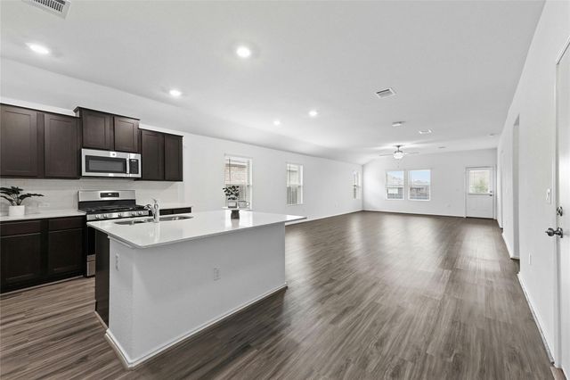 11813 Roscommon TRL, Austin, TX 78754