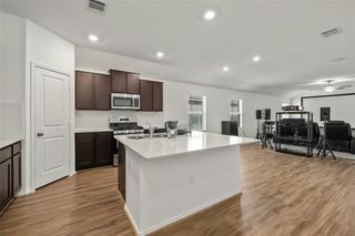 11813 Roscommon TRL, Austin, TX 78754