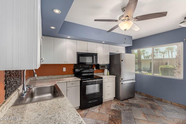 1441 E MARYLAND Avenue 5, Phoenix, AZ 85014
