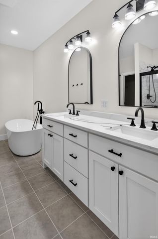 6021 Glencrest Court, Newburgh, IN 47630