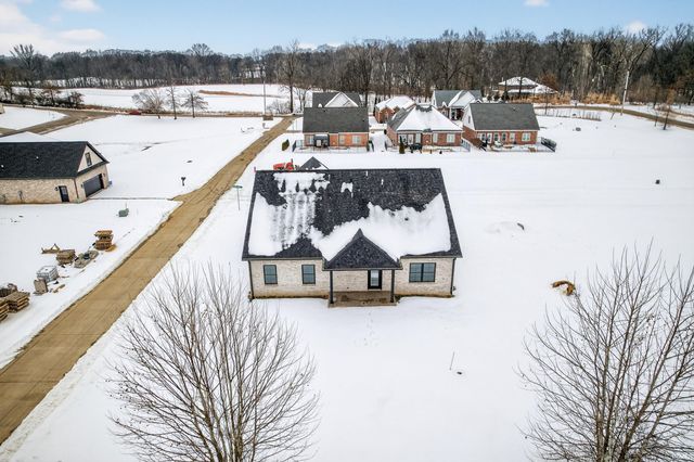 6021 Glencrest Court, Newburgh, IN 47630