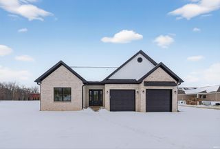 6021 Glencrest Court, Newburgh, IN 47630