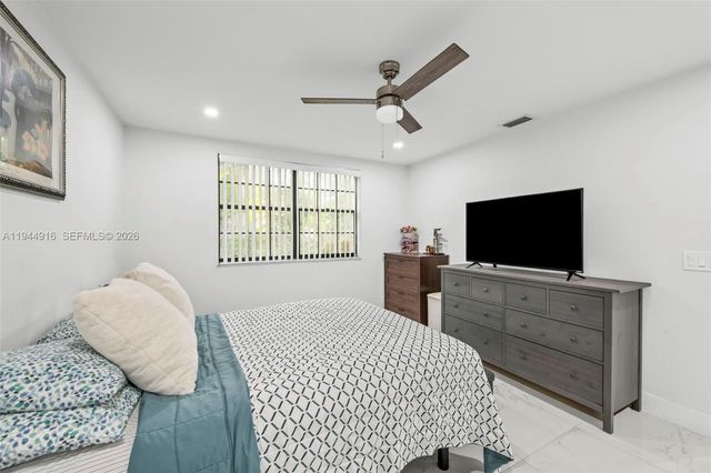 2860 Coral Springs Dr 2860, Coral Springs, FL 33065