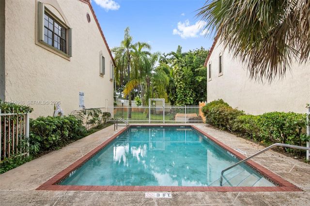 2860 Coral Springs Dr 2860, Coral Springs, FL 33065