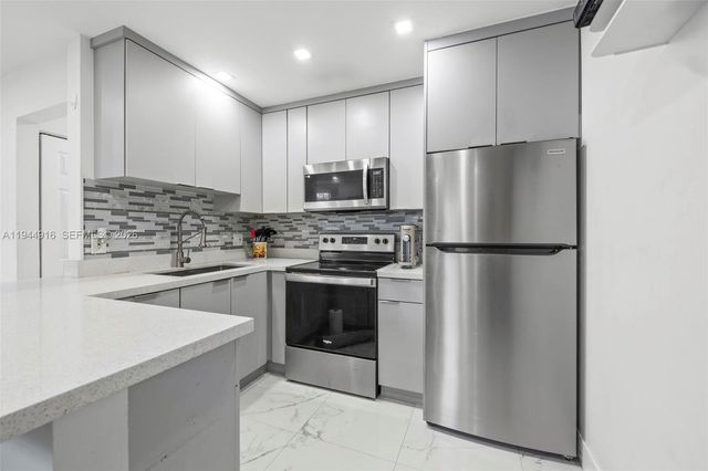 2860 Coral Springs Dr 2860, Coral Springs, FL 33065