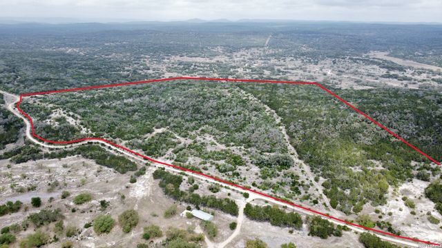 000 Private Road 2410, Hondo, TX 78861