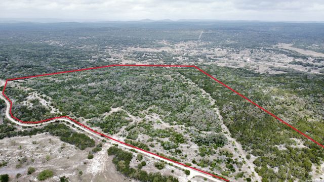 000 Private Road 2410, Hondo, TX 78861