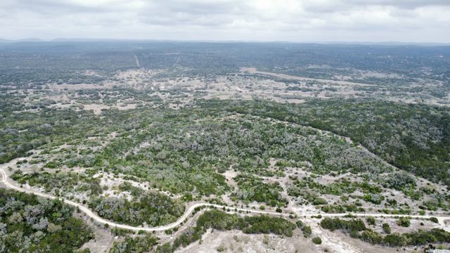 000 Private Road 2410, Hondo, TX 78861